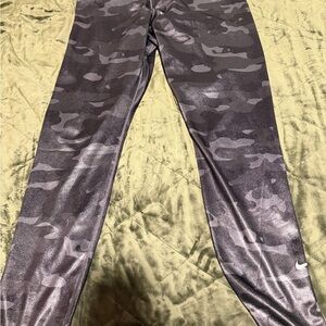 Nike Kids Gray Camo Leggings